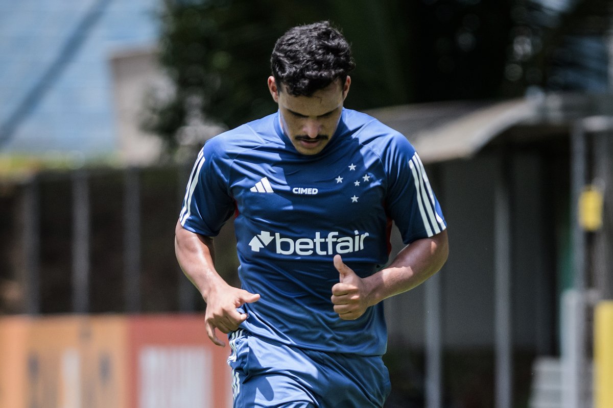 Kaiki Bruno, lateral-esquerdo do Cruzeiro (foto: Gustavo Aleixo/Cruzeiro)
