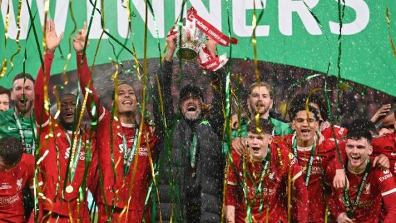 Liverpool campeão da Copa da Liga Inglesa (foto: GLYN KIRK / AFP)