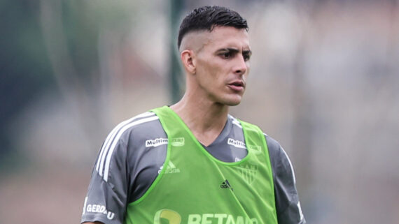 Pavón em treino pelo Atlético na Cidade do Galo (foto: Pedro Souza/Atlético)