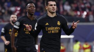 Jogadores do Real Madrid comemoram gol da vitória sobre o RB Leipzig - Crédito: 
