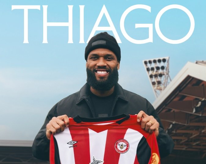 Thiago, ex-Cruzeiro, acerta com o Brentford (foto: Divulgação/Brentford)