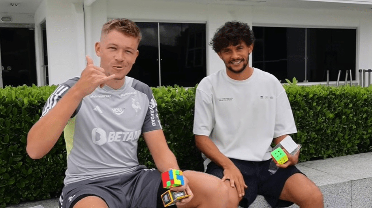Gustavo Scarpa e Bruno Fuchs, jogadores do Atlético (foto: Reprodução Canal do Scarpinha)