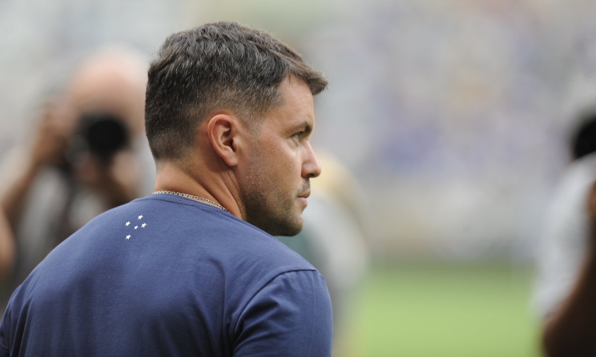 Nicolás Larcamón, técnico do Cruzeiro (foto: Alexandre Guzanshe/EM/D.A.Press)