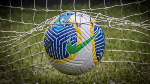 Clubes que brigam para fugir do rebaixamento buscam vitórias na reta final do Brasileiro - Crédito: 