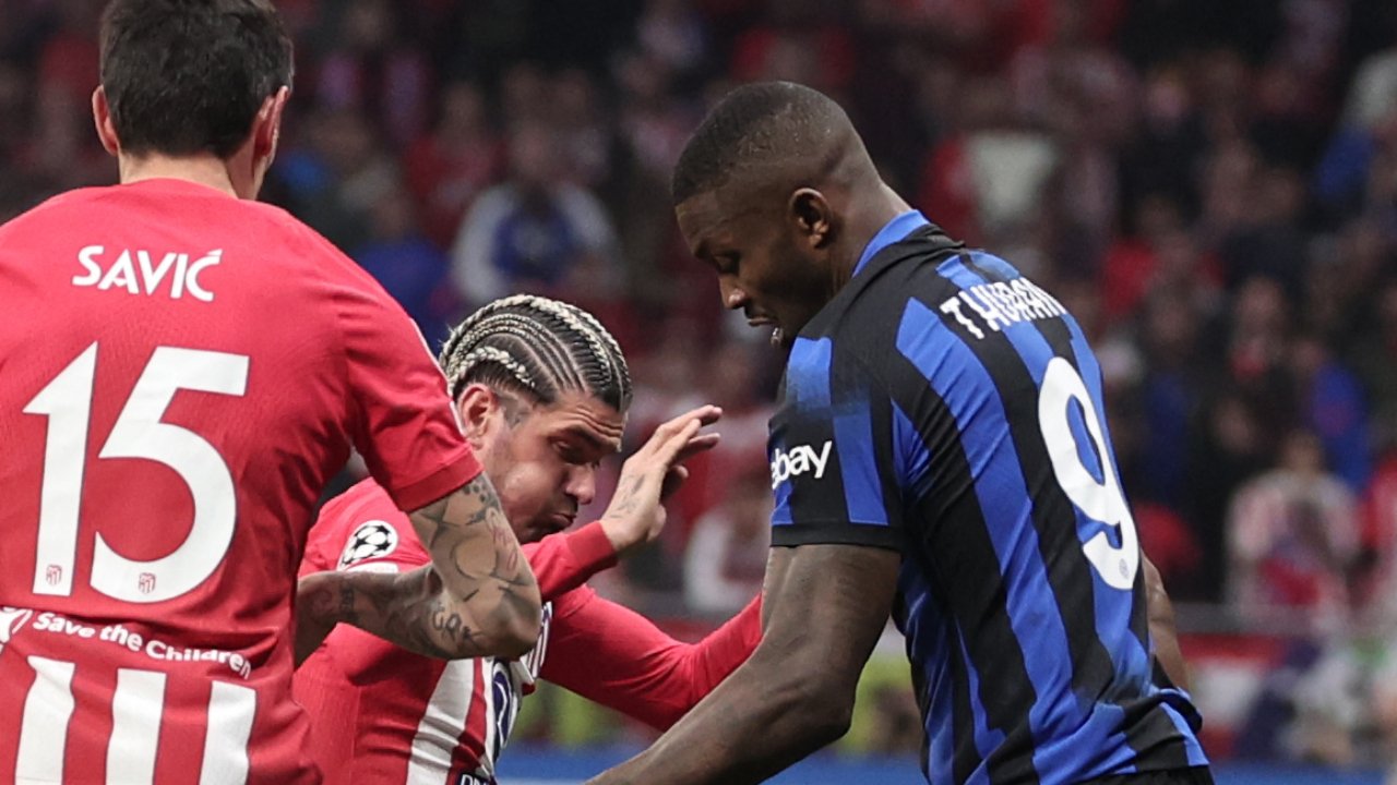 Savic, Thuram e De Paul em Inter de Milão x Atlético de Madrid (foto: Thomas COEX / AFP)