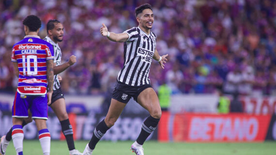 Raí Ramos comemorando gol em Ceará x Fortaleza (foto: Felipe Santos / Ceará SC)