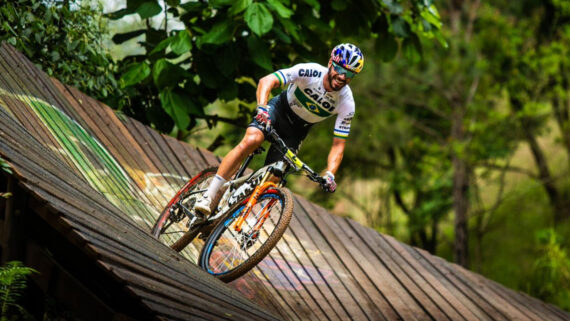 Henrique Avancini em competição de mountain bike (foto: @alemaosilvafotos)