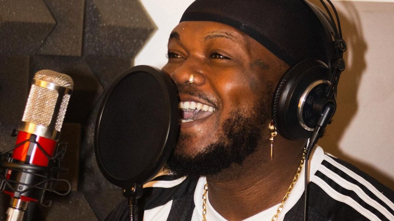 Djonga com a camisa do Atlético (foto: Reprodução Instagram do Atlético)