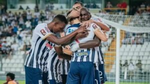 Alianza Lima voltou a vencer pelo Campeonato Peruano  - Crédito: 