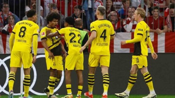 Dortmund vence o clássico e freia Bayern de Munique (foto: ALEXANDRA BEIER/AFP via Getty Images)