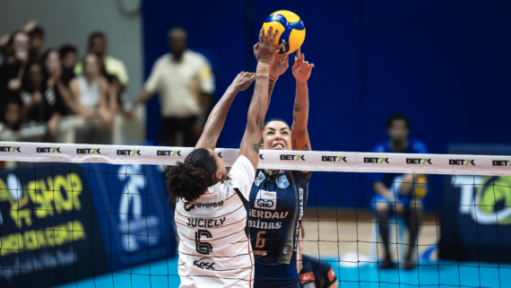 Jogadoras de vôlei de Minas e Flamengo (foto: Hedgard Moraes/Minas Tênis Clube )