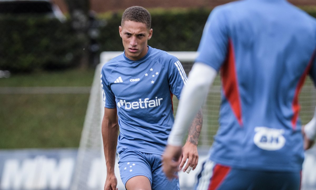 Robert em treino do Cruzeiro (foto: Gustavo Aleixo/Cruzeiro)