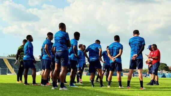 Time do São Caetano (foto: Redes sociais São Caetano/Divulgação)