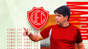 O treinador Marcos Valadares comanda o Valeriodoce no Módulo II do Campeonato Mineiro - Crédito: 