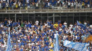 Torcida do Cruzeiro lotou as arquibancadas do Mineirão em jogo contra o Uberlândia - Crédito: 