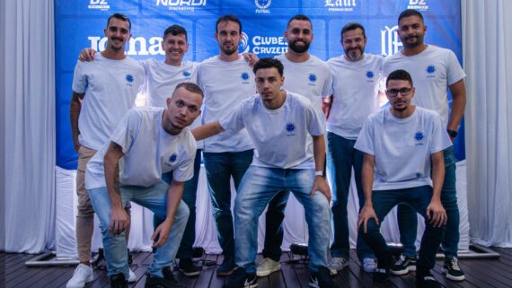 Jogadores do time de futsal do Cruzeiro (foto: Divulgação/Cruzeiro)