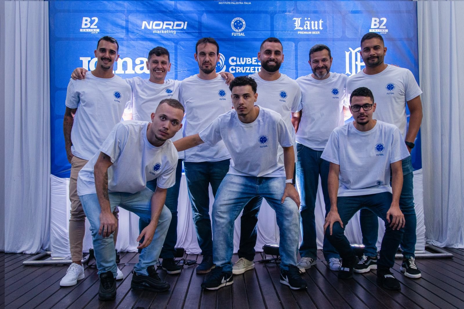 Jogadores do time de futsal do Cruzeiro (foto: Divulgação/Cruzeiro)