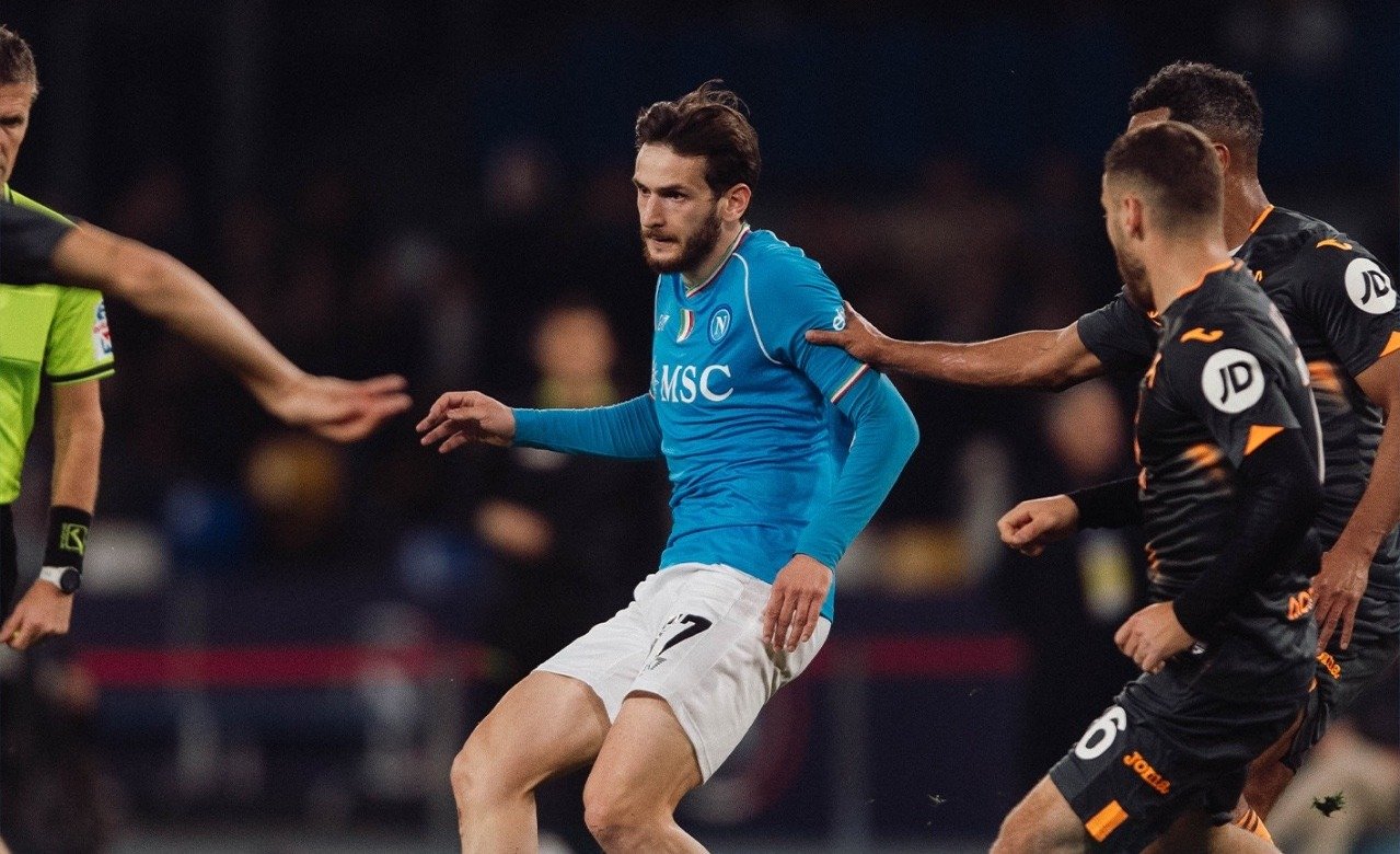 Napoli empatou por 1 a 1 com o Torino (foto: Napoli/Divulgação)