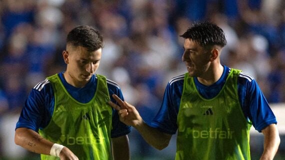 Álvaro Barreal e Lucas Villalba, jogadores do Cruzeiro (foto: Staff Images/Cruzeiro)