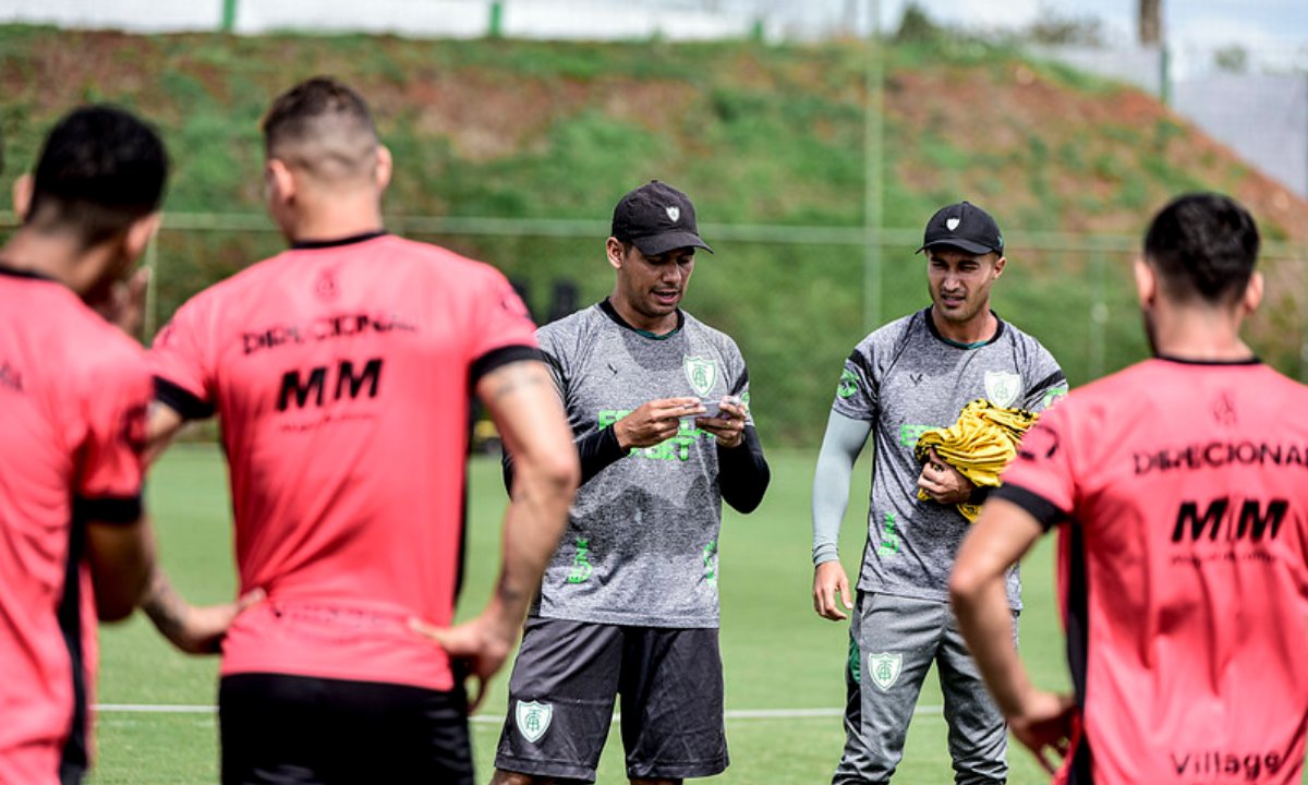 América no CT Lanna Drumond (foto: Mourão Panda/América)