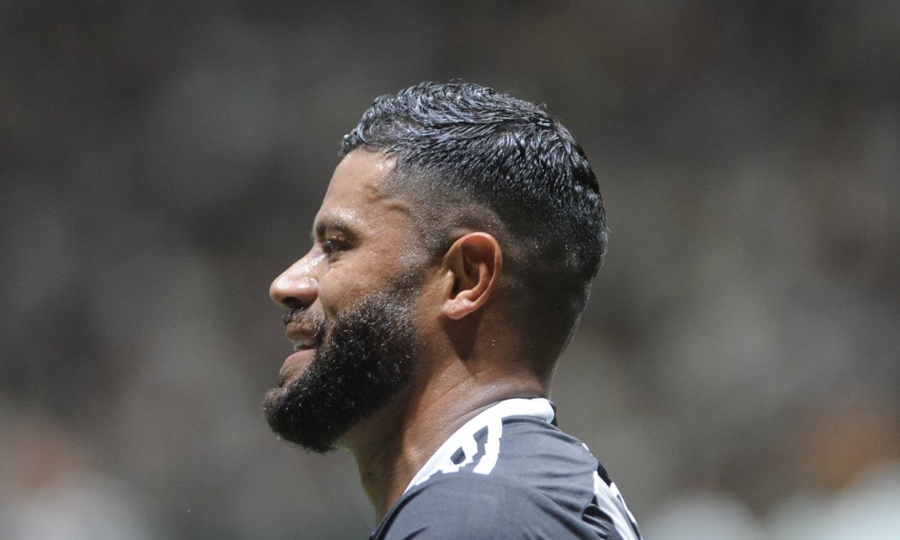 Hulk em Atlético 2 x 2 Cruzeiro (foto: Alexandre Guzanshe/EM/DA.Press)