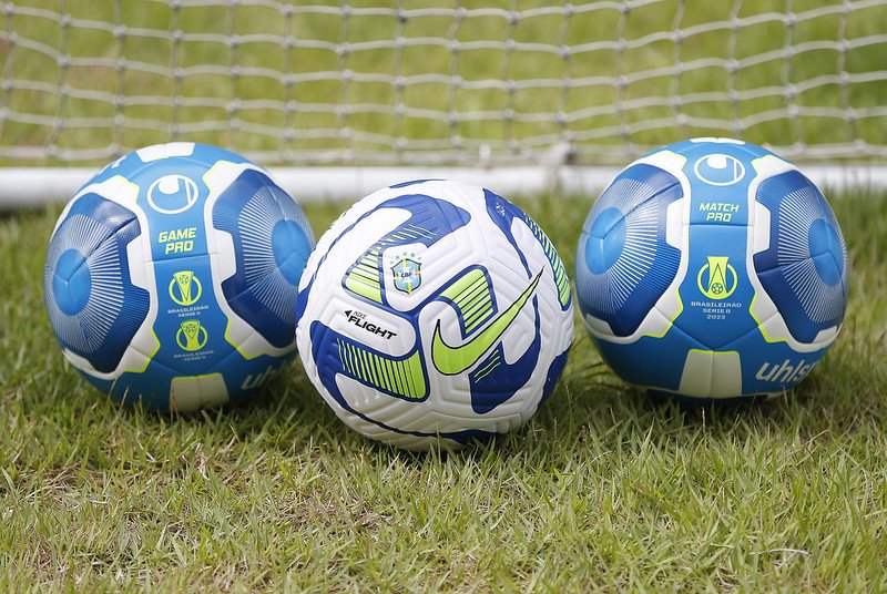 Bolas oficiais das quatro divisões do Campeonato Brasileiro (foto: Rafael Ribeiro / CBF)