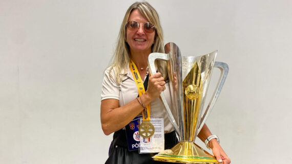 Cristiane Gambaré era diretora de futebol do Corinthians e agora coordenará Seleções femininas da CBF (foto: Reprodução/Instagram)