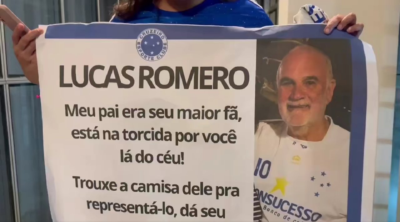 Cruzeirense leva cartaz emocionante para Romero (foto: Reprodução)