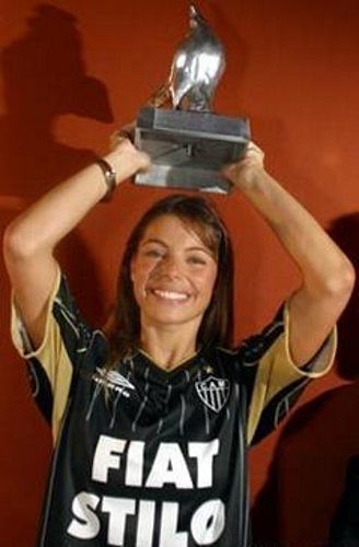 A apresentadora e modelo Daniela Cicarelli é torcedora declarada do Atlético. Em 2003, inclusive, recebeu um "Galo de Prata" da diretoria alvinegra.