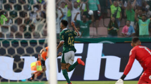 Flaco López fez três gols pelo Palmeiras contra a Ponte Preta - Crédito: 