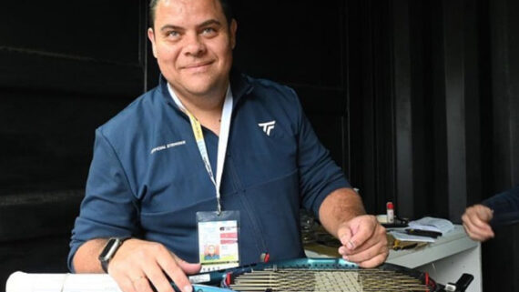 Marcelo Ferreira, encordoador profissional de tênis (foto: Reprodução/Instagram)