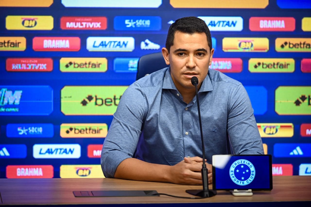 Pedro Martins em coletiva do Cruzeiro (foto: Leandro Couri/EM/D.A. Press)