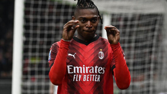 Rafael Leão, atacante do Milan (foto:  Isabella BONOTTO/AFP)