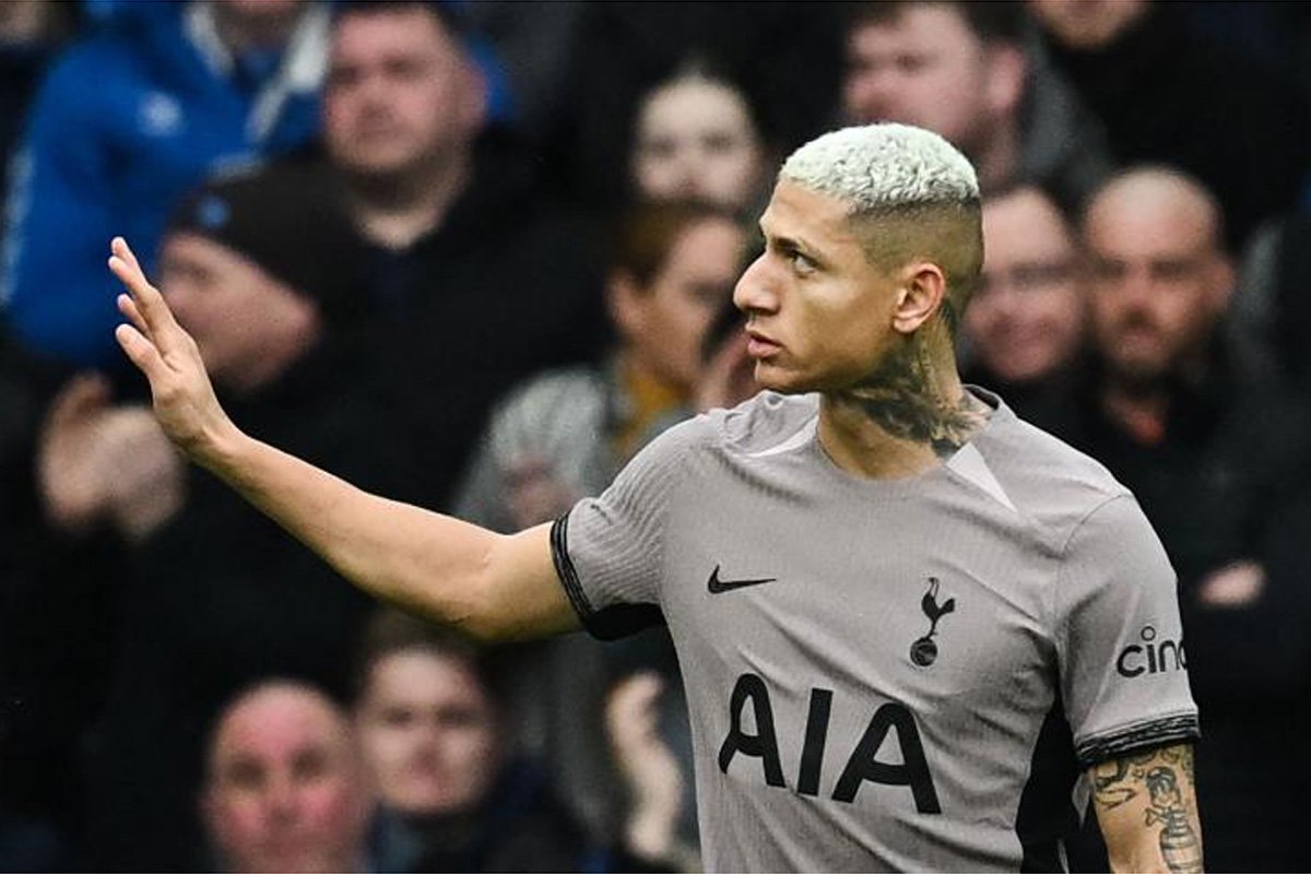 Richarlison, atacante do Tottenham (foto: Paul ELLIS/AFP)