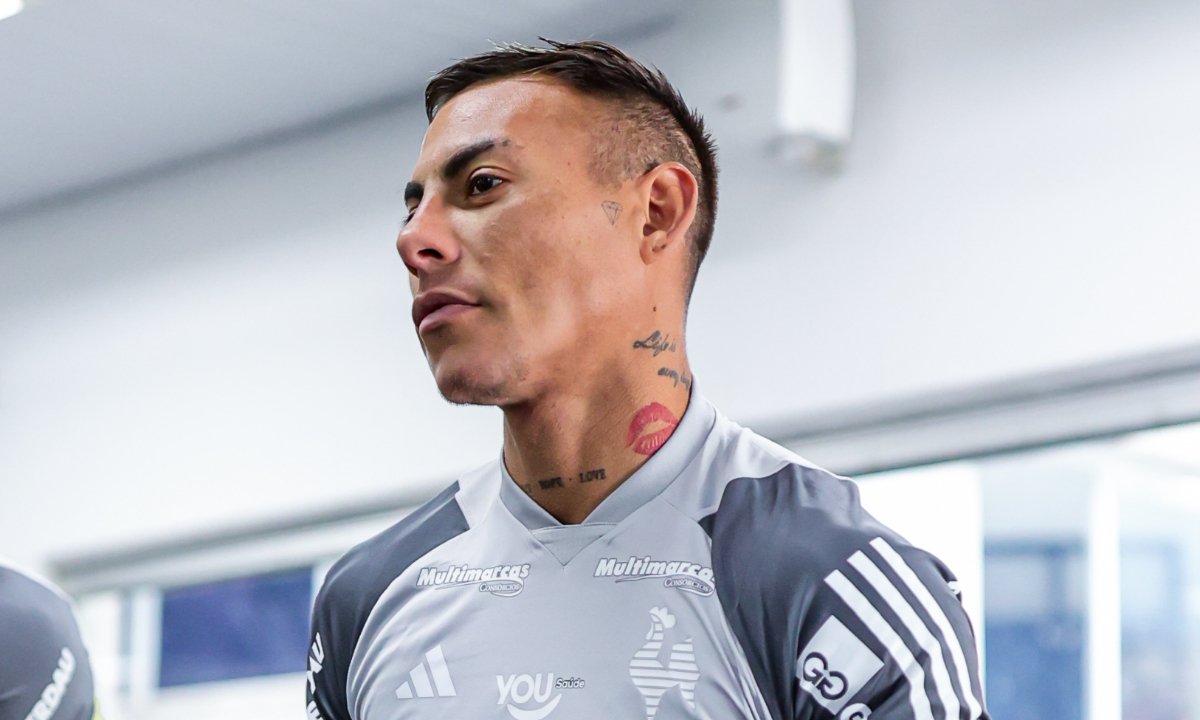 Eduardo Vargas em treino pelo Atlético (foto: Pedro Souza/Atlético)