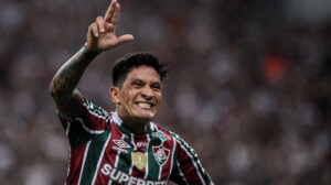 Cano marcou o segundo gol do Fluminense e garantiu a vitória - Crédito: 