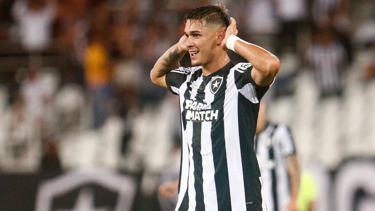 Mateo Ponte, lateral do Botafogo (foto: Vitor Silva/Botafogo.)