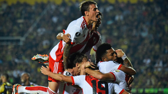 Jogadores do River Plate (foto: Schneyder Mendoza / AFP)
