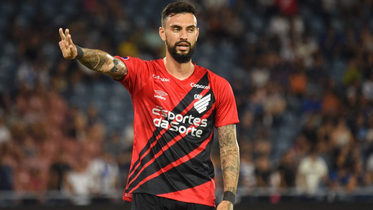 Mastriani pelo Athletico-PR (foto: DANIEL DUARTE / AFP)