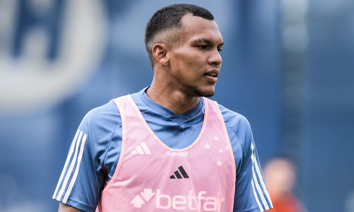 Gabriel Veron em treino do Cruzeiro (foto: Gustavo Aleixo/Cruzeiro)