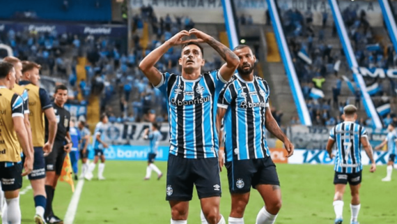 Cristaldo, do Grêmio, comemorando gol (foto: Lucas Uebel/Grêmio FBPA)