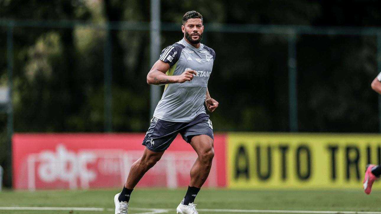 Hulk, atacante do Atlético, durante treinamento (foto: Pedro Souza/Atlético)