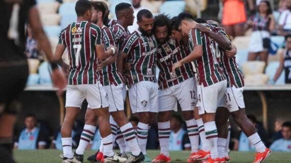 Quatro jogadores do Fluminense foram afastados por indisciplina (foto: Lucas Merçon/Fluminense)