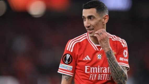 Di María tem 15 gols na temporada pelo Benfica (foto: Patricia de Melo Moreira/AFP via Getty Images)