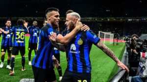 Jogadores da Inter de Milão e Empoli em disputa de bola no Calcio  - Crédito: 
