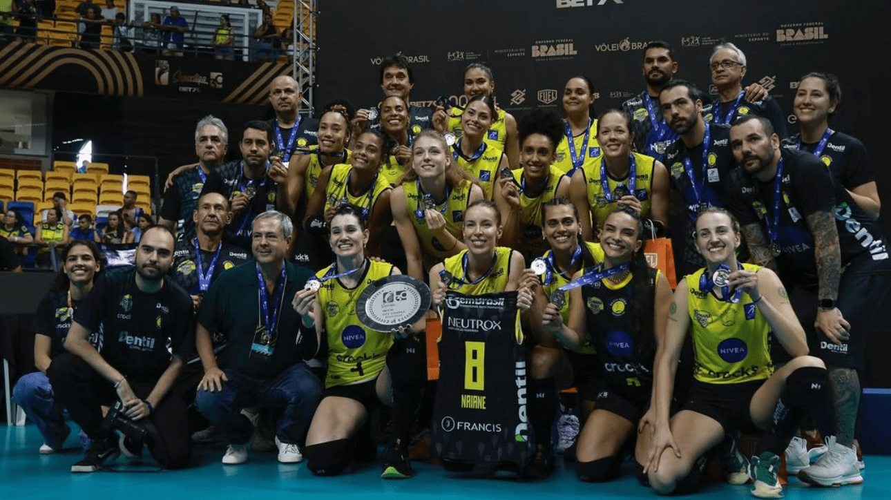 Time do Praia Clube Superliga Feminina de Vôlei 2023/24 (foto: Reprodução/Instagram)