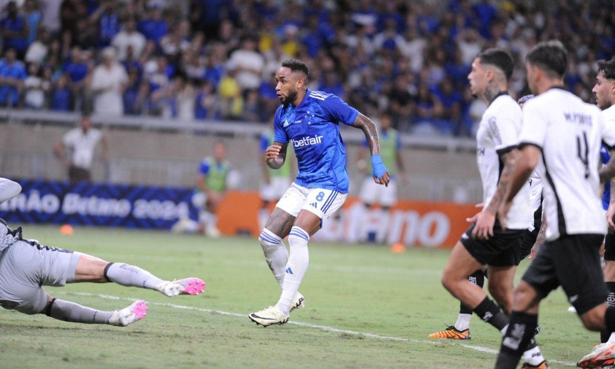 Rafa Silva em jogo pelo Cruzeiro (foto: Alexandre Guzanshe/EM/D.A.Press)