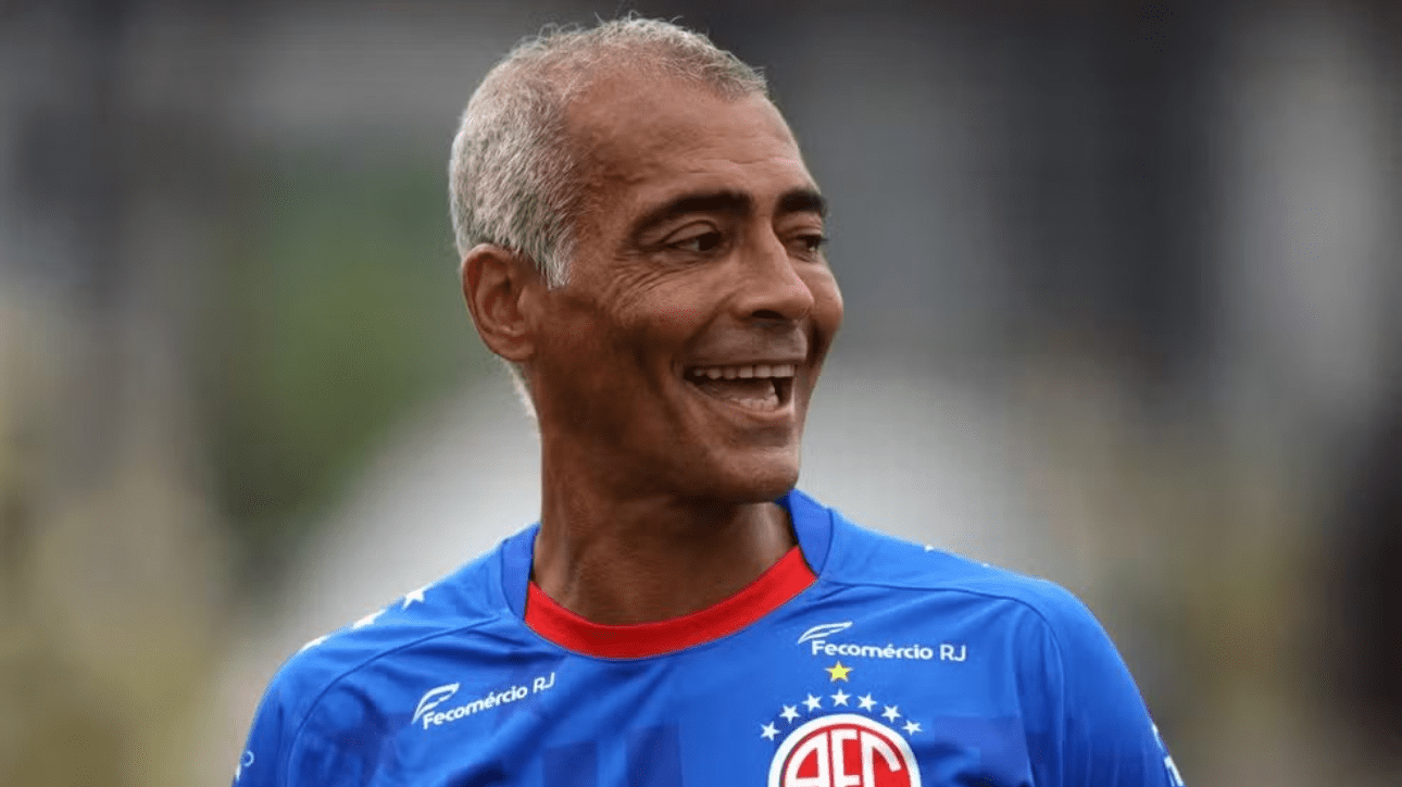 Romário, presidente e jogador do América-RJ (foto: Ricardo Moraes/Reuters)