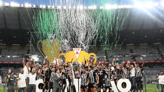 Jogadores do Atlético comemoram título do Mineiro (foto: Leandro Couri/EM/D.A Press)