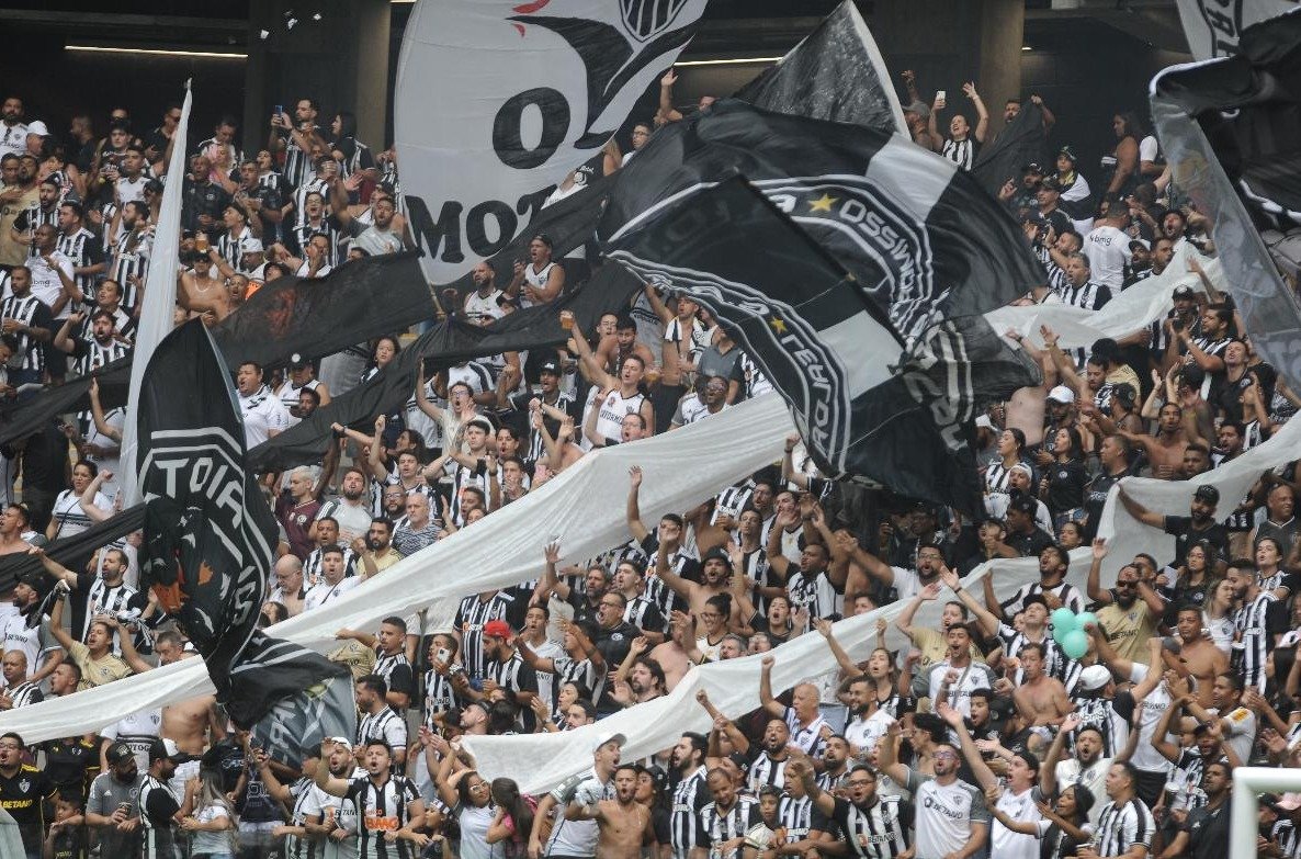 Torcida do Atlético na Arena MRV (foto: Alexandre Guzanshe/EM/D.A. Press)